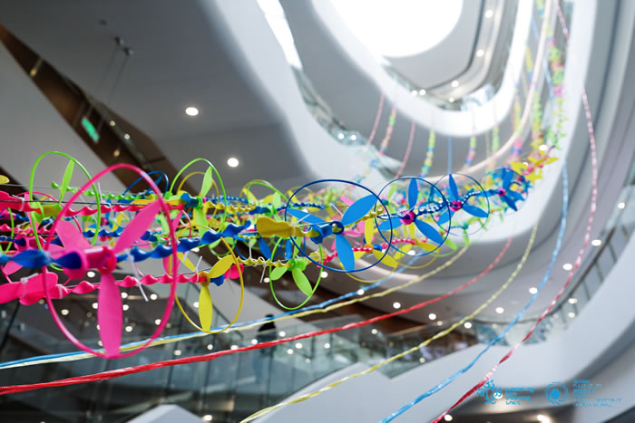 “此间神游”：一场立足群众文化的当代艺术展览在川启幕