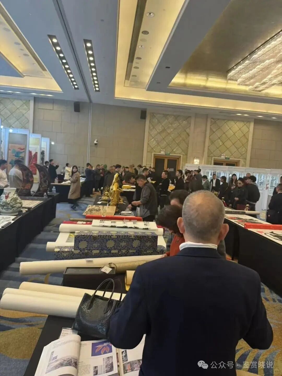 艺术金融化元年｜古董可抵押贷款，收藏生态彻底变天